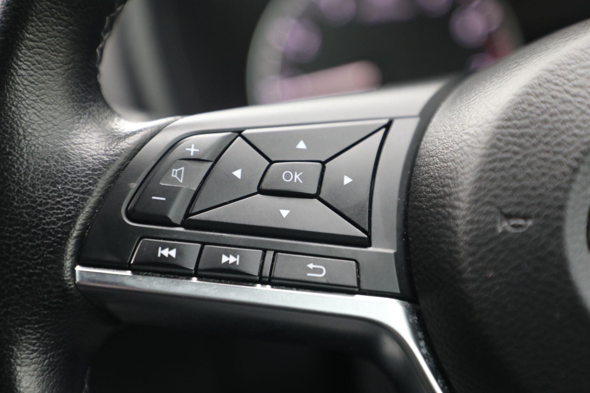 Large vehicle image